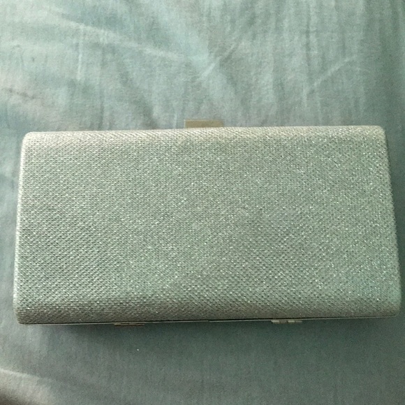Handbags - Silver Clutch
